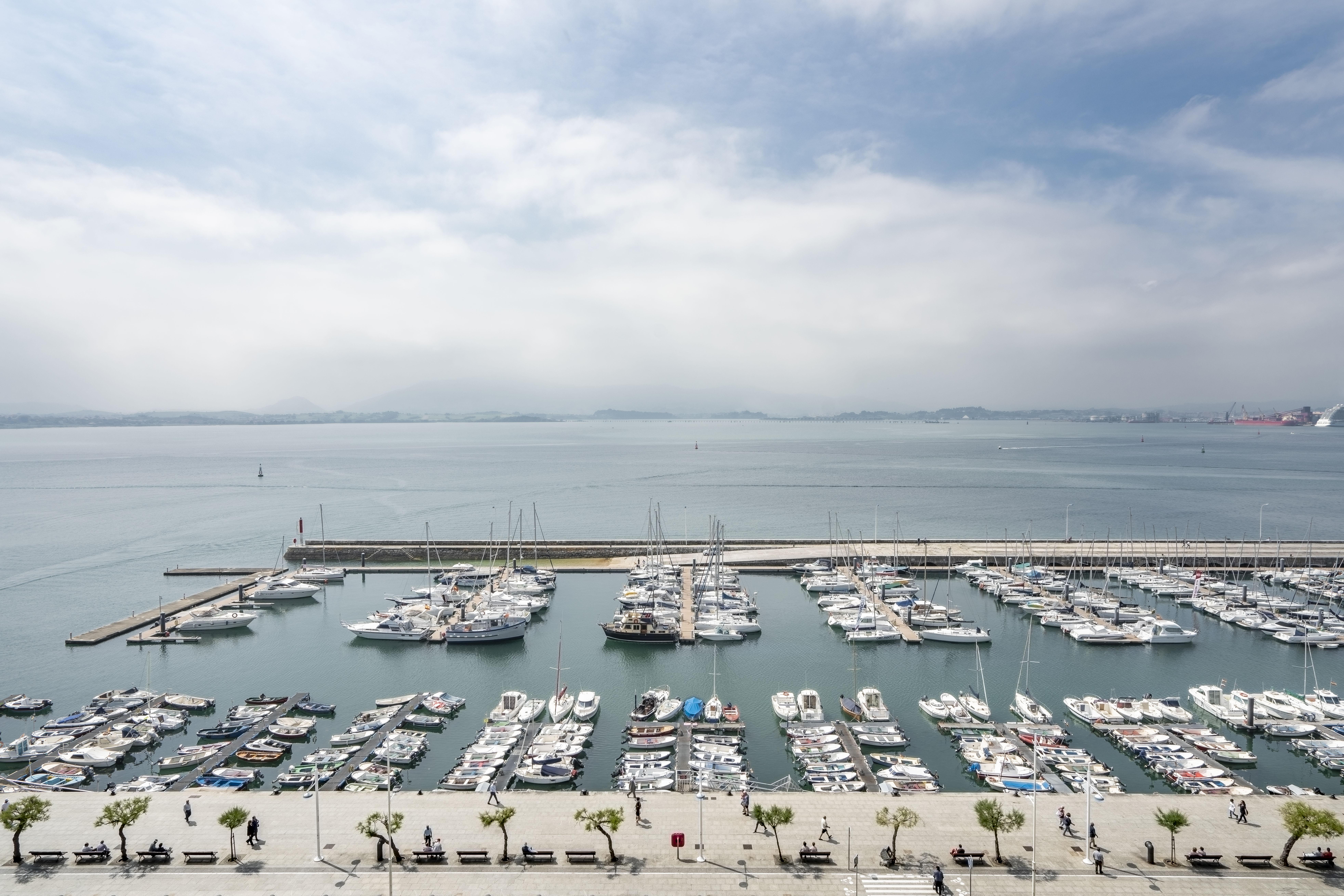 Vincci Puertochico Hotel Santander Exterior photo