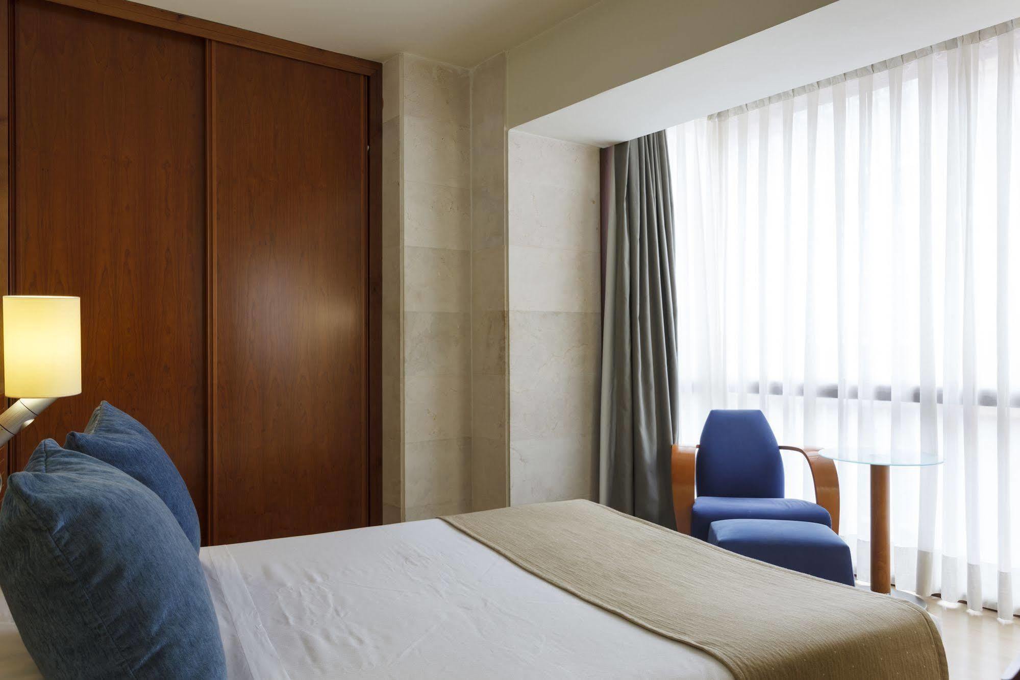 Vincci Puertochico Hotel Santander Room photo